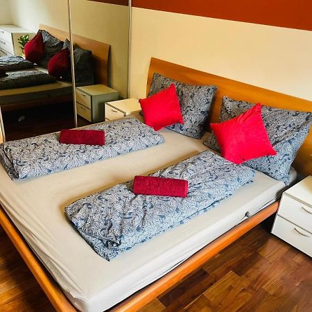 Super Deluxe Apartment - Near U6, U3 In City Center Вена Экстерьер фото