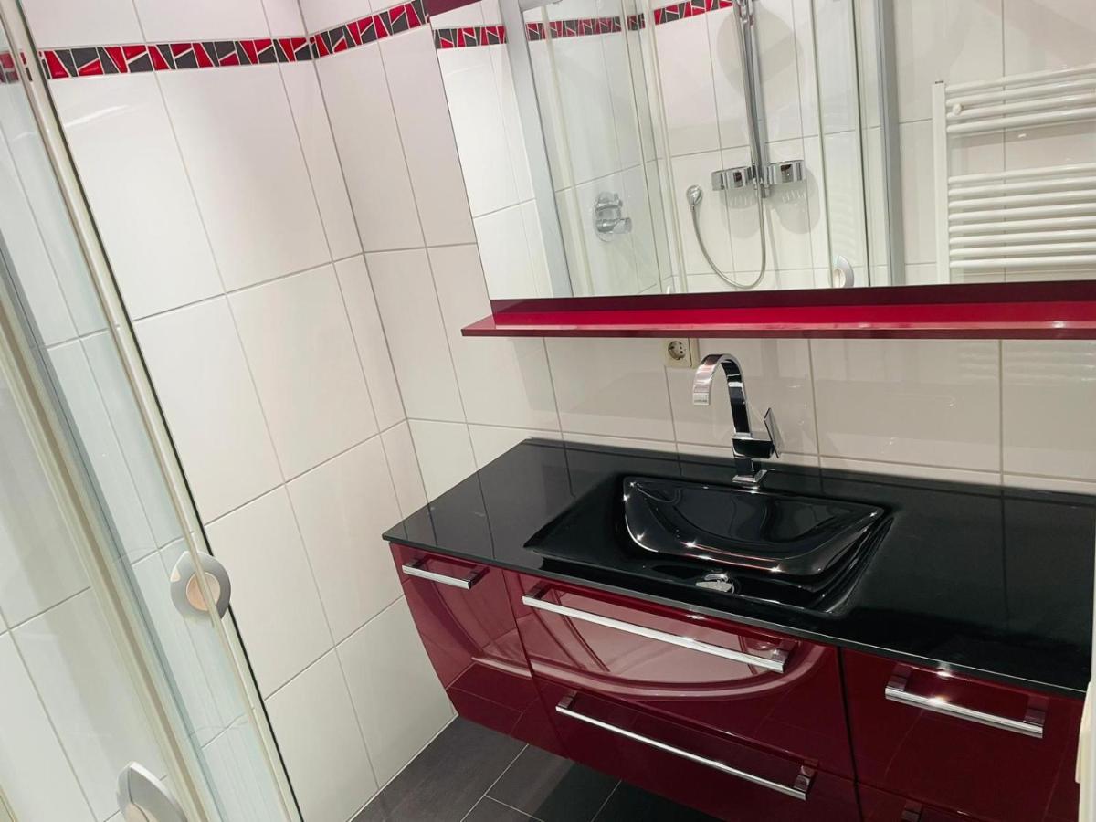 Super Deluxe Apartment - Near U6, U3 In City Center Вена Экстерьер фото