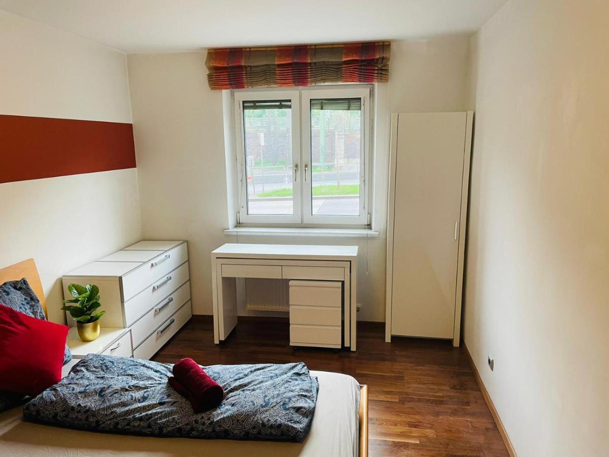 Super Deluxe Apartment - Near U6, U3 In City Center Вена Экстерьер фото